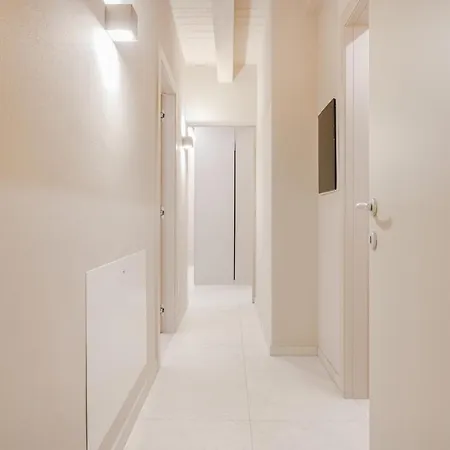 Historic Center - Elegant Family Modena