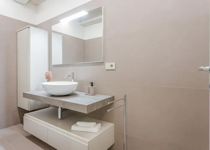 Historic Center - Elegant Family * Módena